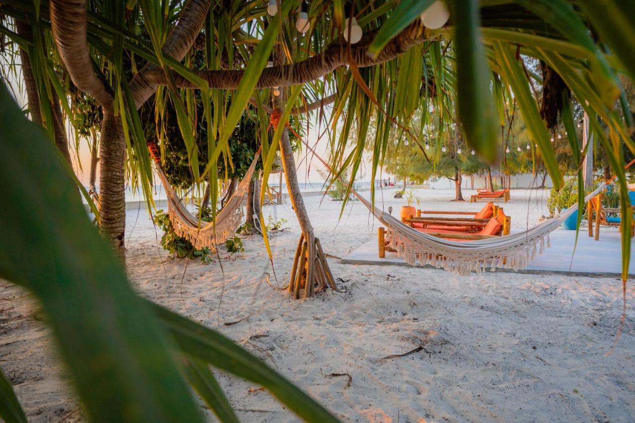 Готель Joy Of Zanzibar Michamvi Kae Екстер'єр фото