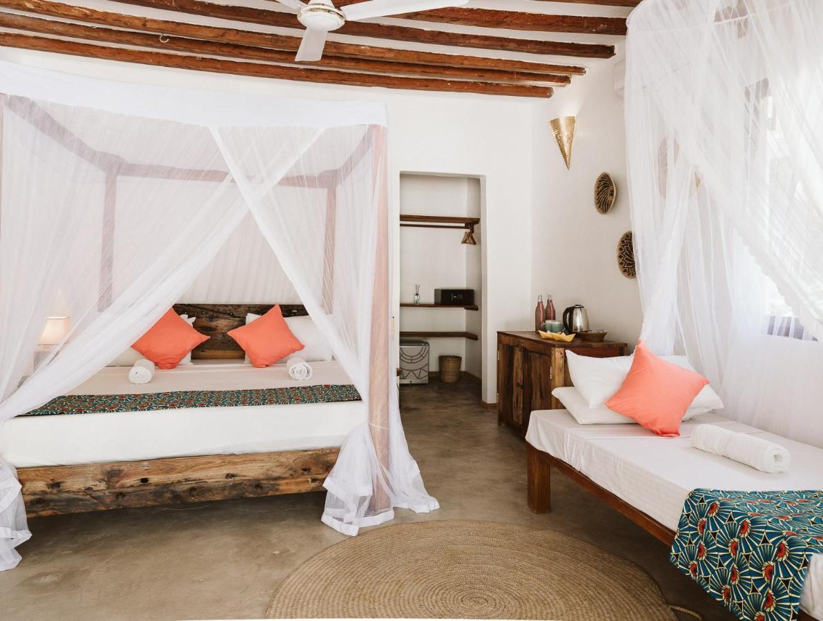Готель Joy Of Zanzibar Michamvi Kae Екстер'єр фото