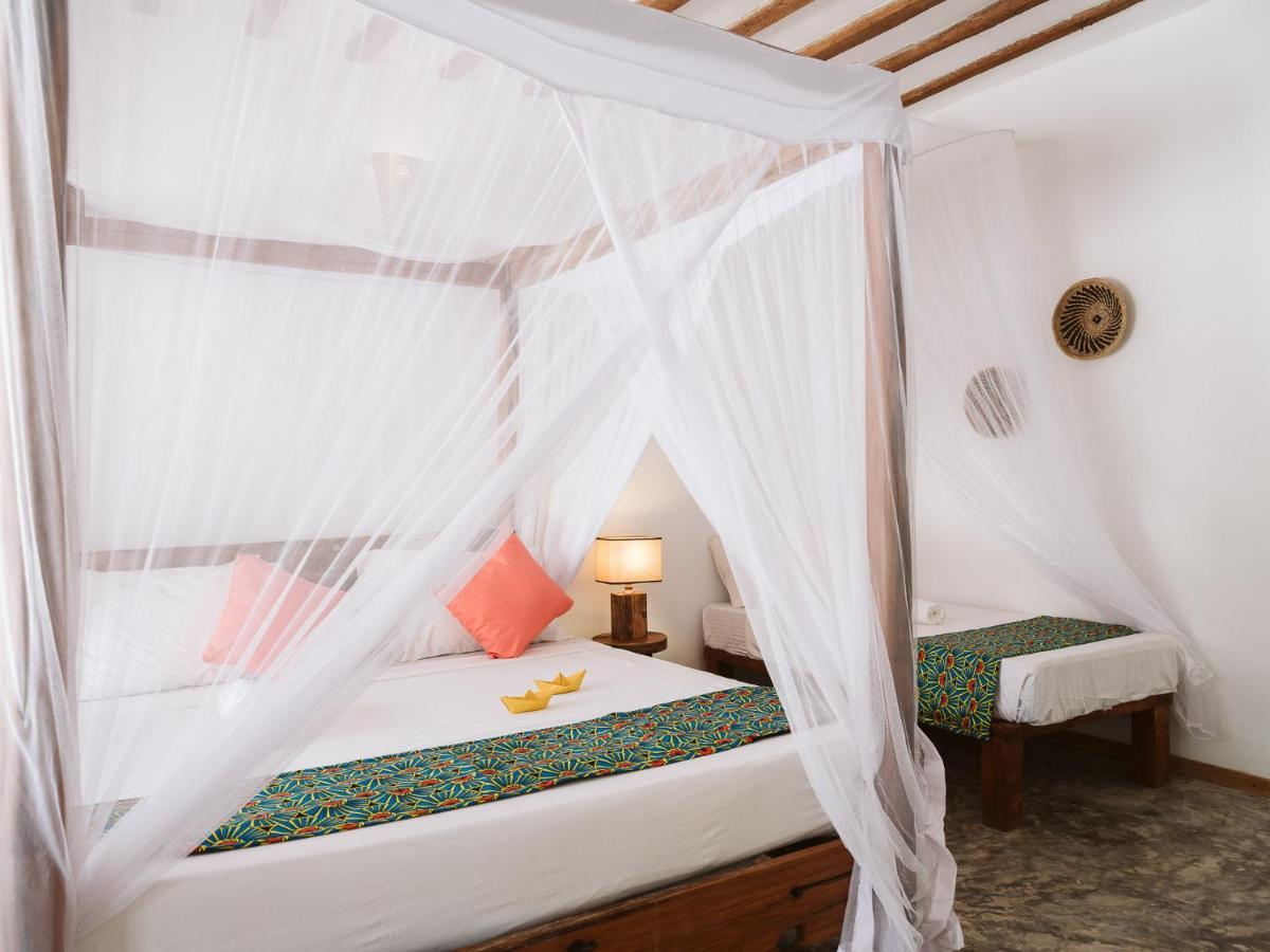 Готель Joy Of Zanzibar Michamvi Kae Екстер'єр фото